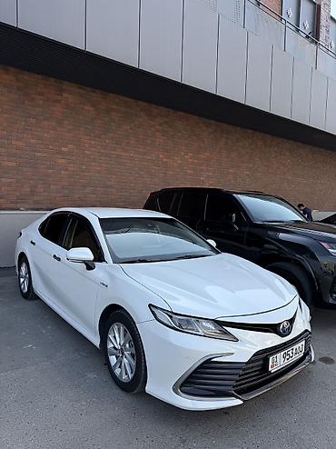 lend cruizer: Toyota Camry: 2022 г., 2.5 л, Автомат, Гибрид, Седан — 5