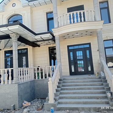 Готовые ступеньки для лестниц: Балясины из камня, выполненные в классическом стиле, идеально подходят — 3