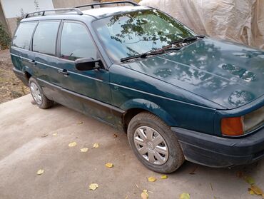 mazda универсал: Volkswagen Passat: 1990 г., 1.6 л, Механика, Бензин, Универсал