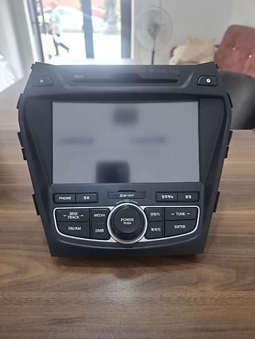 phone 5s: Avtomobil üçün orijinal multimedia/naviqasiya başlıq bloku (built‑in — 1