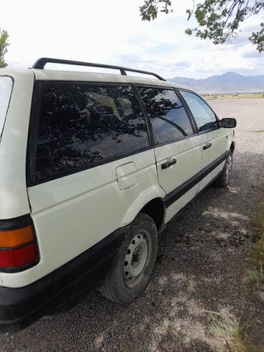 Volkswagen: Volkswagen Passat: 1991 г., 1.8 л, Механика, Бензин, Универсал — 3