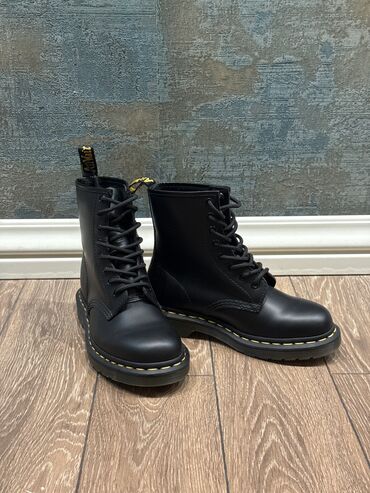 Çəkmələr: Original DR MARTENS ÇEKME Dr. Martens 1460 üslublu qara dəri krujevli — 7