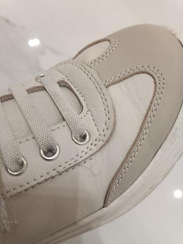 Детская обувь: АРТАПЕДИЧЕСКИ КРОССОВКИ ИЗ НАТУРАЛЬНОЙ КОЖИ. РПЗМЕР 33 . ВТОРЕ — 5