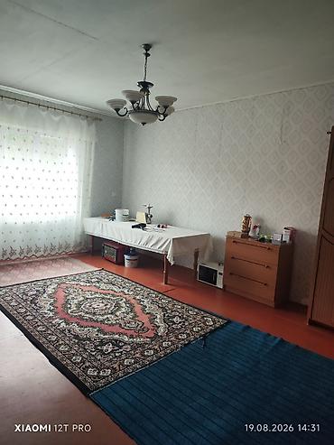 Həyət evləri və villaların satışı: Qusar şəhərində, Xıdır restoranı ilə üzbəüz yerləşən iki mərtəbəli ev — 14