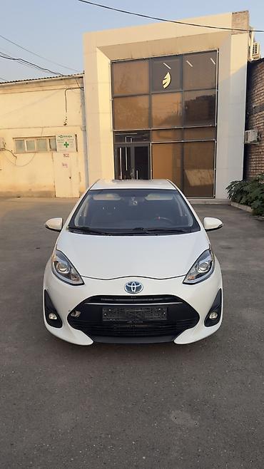 Toyota Prius C: 2019 г., 1.5 л, Вариатор, Гибрид, Хэтчбэк