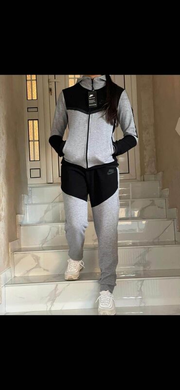 Gornji i donji deo: S-Xl. L — 1