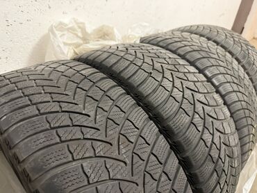 Gume i felne: Na prodaju polovne zimske gume Bridgestone
Dimenzije: 205/55 na lalafo.rs — 3 Gume i felne: Na prodaju polovne zimske gume Bridgestone
Dimenzije: 205/55 — 3