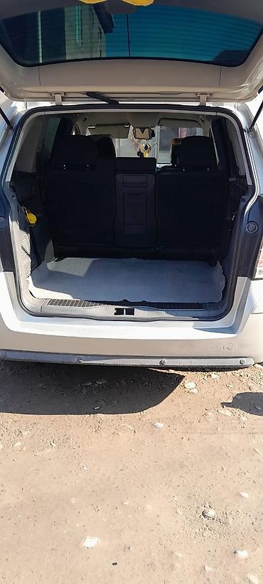 cin avtomobillerinin ehtiyat hisseleri: Opel Zafira: 1.9 l | 2006 il Sedan — 4