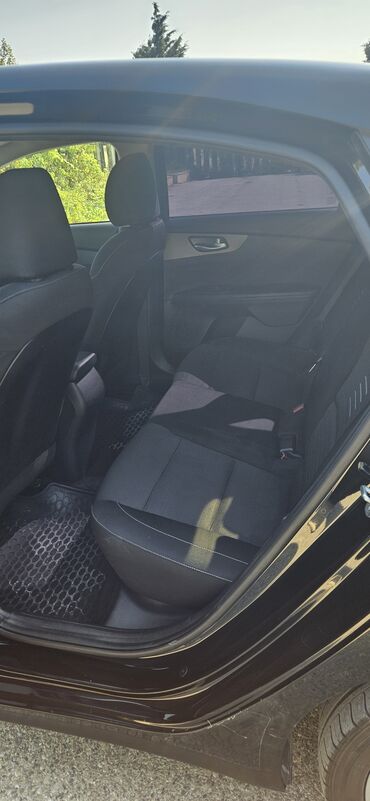 Kia: Kia Forte: 2 l | 2019 il Sedan — 7