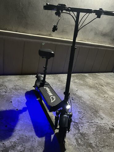 işlənmiş xaladennik: Wingz elektro skuter 200 kg gotrme qabiliyyeti, qabaq led isig alt led