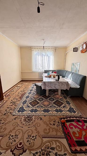 Үйлөрдү сатуу: 4 бөлмө, 80 м², 4 соток, Бишкек, Көк-Жар ж/м Кыймылсыз мүлк агенттиги — 2