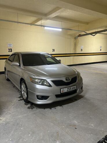 нива фара: Toyota Camry: 2009 г., 2.5 л, Автоматические, Бензин, Седан