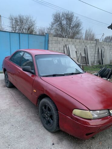 Mazda: Mazda 626: 1992 г., 1.8 л, Механика, Бензин, Седан