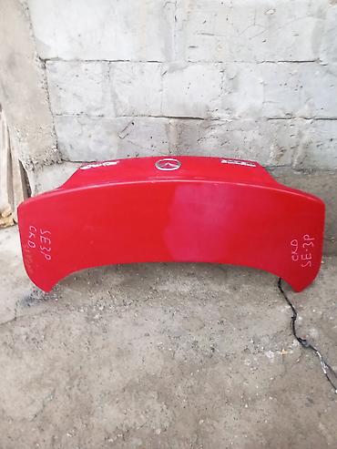 Крышка багажника Mazda RX‑8 (кузов SE3P), красная. - Оригинальная at lalafo.kg Крышка багажника Mazda RX‑8 (кузов SE3P), красная. - Оригинальная