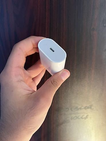 33w adapter: USB-C çıxışlı Apple adapteri orginaldır təzəsi alınıb deyə satıram 30 — 2
