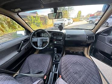 mazda 2004: Volkswagen Passat: 1989 г., 1.8 л, Механика, Бензин, Седан — 3
