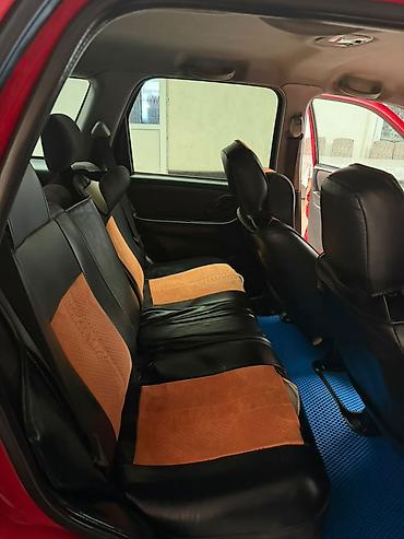 Унаа: Mazda Tribute: 2002 г., 2 л, Автомат, Бензин — 9