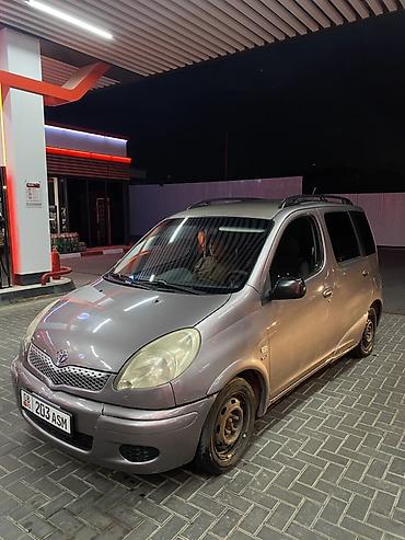 Продажа авто: Toyota Yaris Verso: 2004 г., 1.3 л, Автомат, Бензин, Минивэн — 3