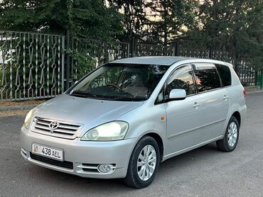 Toyota: Toyota Ipsum: 2003 г., 2.4 л, Автомат, Газ, Минивэн