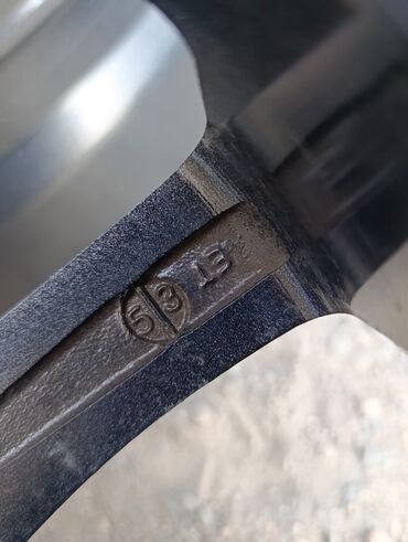 Диски: Литые Диски R 15 Комплект, отверстий - 5, Б/у at lalafo.kg — 16 Диски: Литые Диски R 15 Комплект, отверстий - 5, Б/у — 16