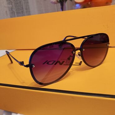 aviator hack: Солнцезащитные очки, Fendi, Новый
