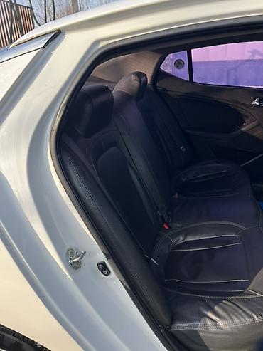 Kia: Kia K5: 2012 г., 2 л, Автомат, Бензин, Седан — 9