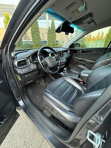 lixiang li 9: Kia Sorento: 2019 г., 2.2 л, Автомат, Дизель, Седан — 7
