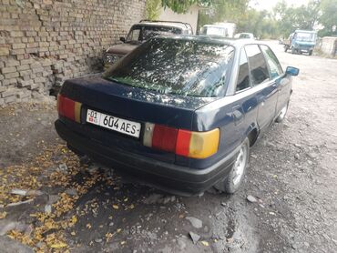 машына за 100000: Audi 80: 1987 г., 1.8 л, Механика, Бензин, Седан