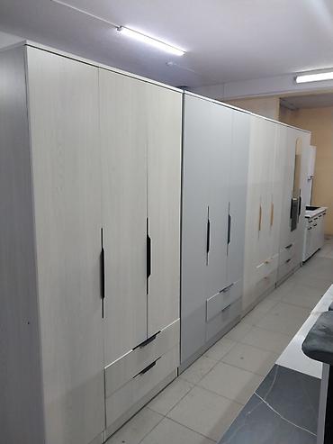 Шифоньеры, шкафы для одежды: Трёхдверный шкаф-/распашной для одежды - Габариты: ориентировочно — 15