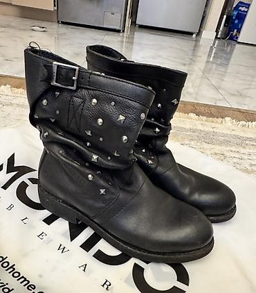 bot 38: Unisex şık ayaqqabı kolleksiyası 1 ci şəkildəki 38 razmer 2 ci və 3 cü — 1