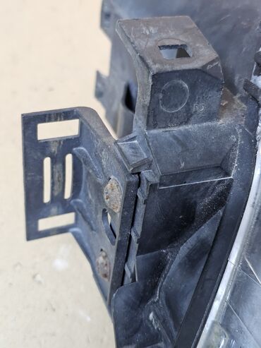 Передние фары: Передняя левая фара Ford 2002 г., Б/у, Оригинал — 12