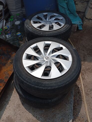 teker 215 55 16: Б/у Колесо Toyota 205 / 55 / R 16, 5 Болтов