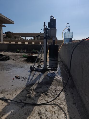 Укладка плитки: Beton deşme kesme işleri