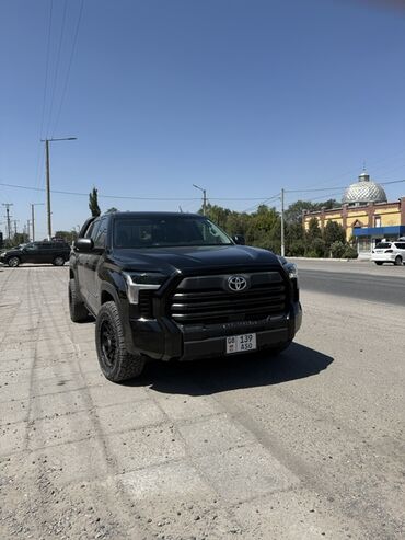 двигатель тойота 4.2 турбо дизель купить: Просторный пикап Toyota Tundra черного цвета с усиленной подвеской и