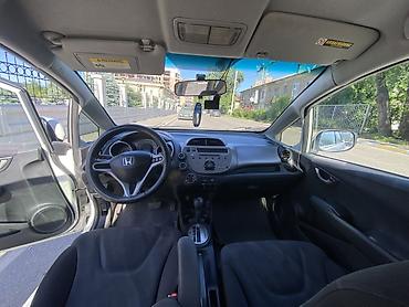 фит 3: Honda Fit: 2010 г., 1.5 л, Автомат, Бензин, Хэтчбэк — 9