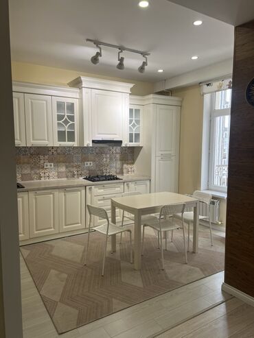 снять дом: 2 комнаты, 70 м², 7 этаж