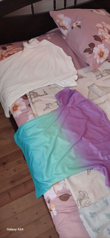 Digər üst geyimləri: Salam Razılaşma Yolu İlə Satılır Təzəsidə Var İçində — 7