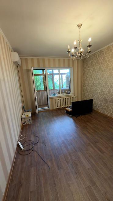 105: 3 комнаты, 62 м², 11 мкр 105 серия, 1 этаж — 4