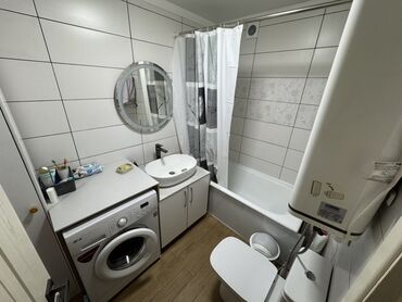 без хозяина квартира: 3 комнаты, 68 м², Индивидуалка, 3 этаж, Дизайнерский ремонт