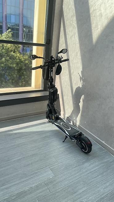 Электротранспорт: Şəhər üçün güclü elektrik skuteri - Rəng: qara, zərif dizayn - Geniş — 5