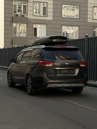 karnival: Kia Carnival: 2017 г., 2.2 л, Автомат, Дизель, Минивэн — 4