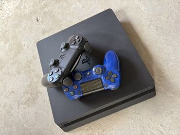 пс 4: Sony PlayStation 4 Slim konsolu + 2 ədəd pult + içi təmizlənib+