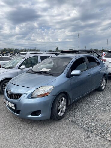 Toyota: Toyota Yaris: 2010 г., 1.5 л, Автомат, Бензин, Седан