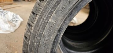 шины r14c: Sailun 235/45/19 зима,стояли на ES350,сезон,проехала 1000км