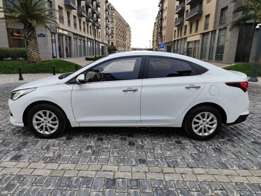 Hyundai: Hyundai Accent: 1.6 l | 2020 il Sedan — 14