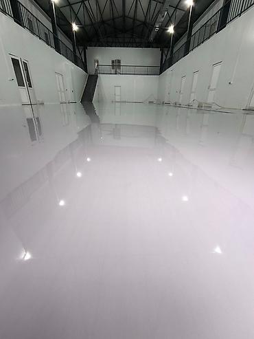 Напольные работы: Эпоксидные полы под ключ Профессиональный монтаж наливных эпоксидных — 13