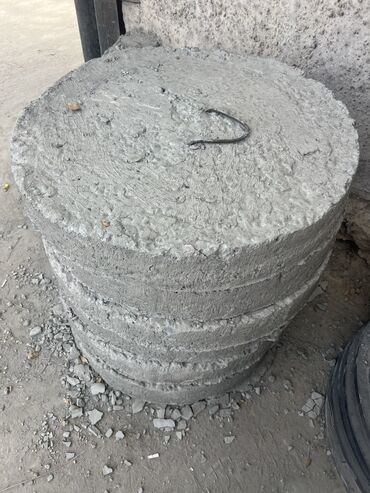 Железобетонные (ЖБИ) кольца для септика: Железобетонное (ЖБИ) кольцо для септика Размер: 110 x 90 x 9 см, Платная установка, В розницу — 8