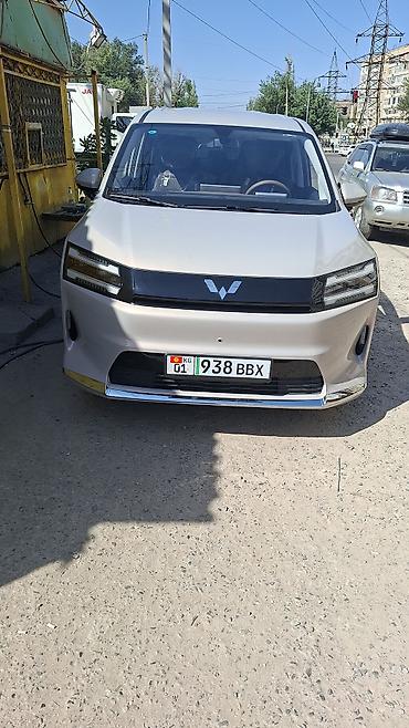 bid e2: Wuling (электромобиль) — компактвэн/минивэн современного дизайна — 3