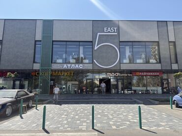 ежемесячная аренда дома: Торговые площади в ТРЦ EAST 5 - Просторные светлые залы правильной