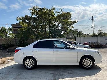 tank pro: Iran Khodro : 1.7 l | 2021 il 80000 km Sedan — 3